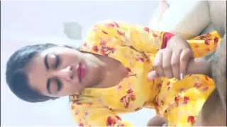 Desi College girlfriend fuck in oyo (Hindi audio)